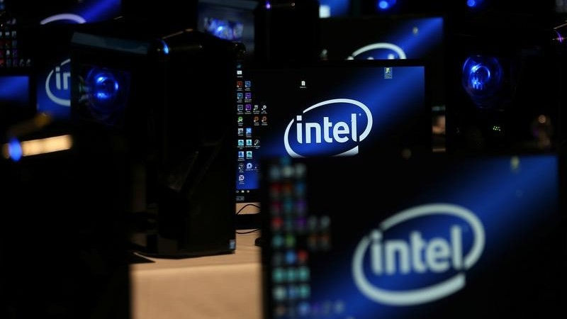 intel_reuters_1515041265999.jpg