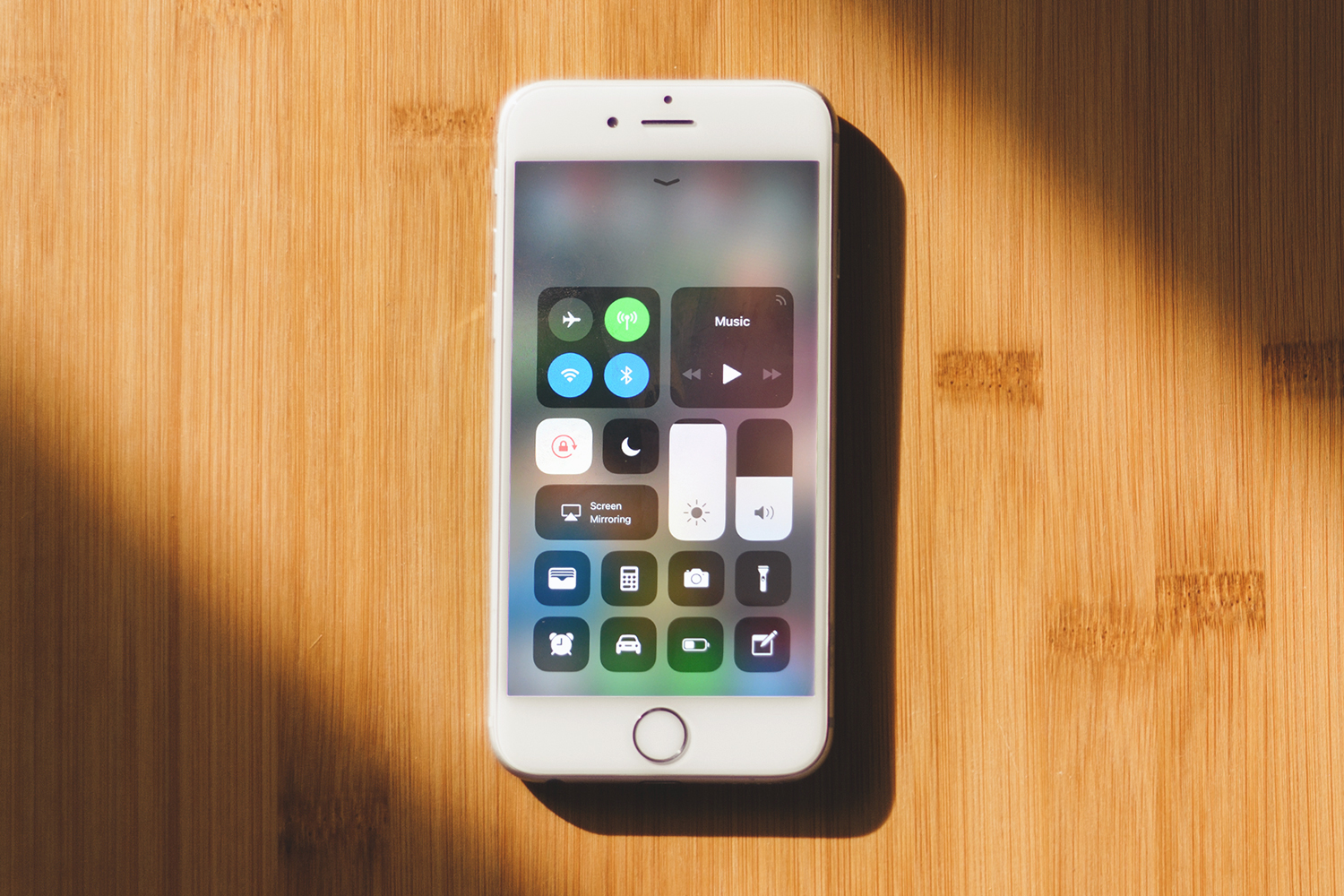 apple-ios-11-review-header.jpg