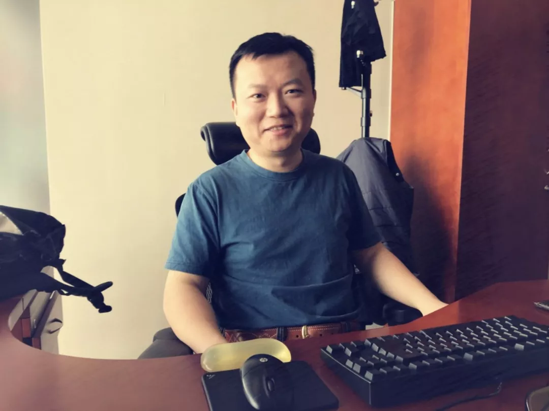 TK 教主：中国黑客VS外国黑客， - 作者:史中浅黑科技-安全小百科