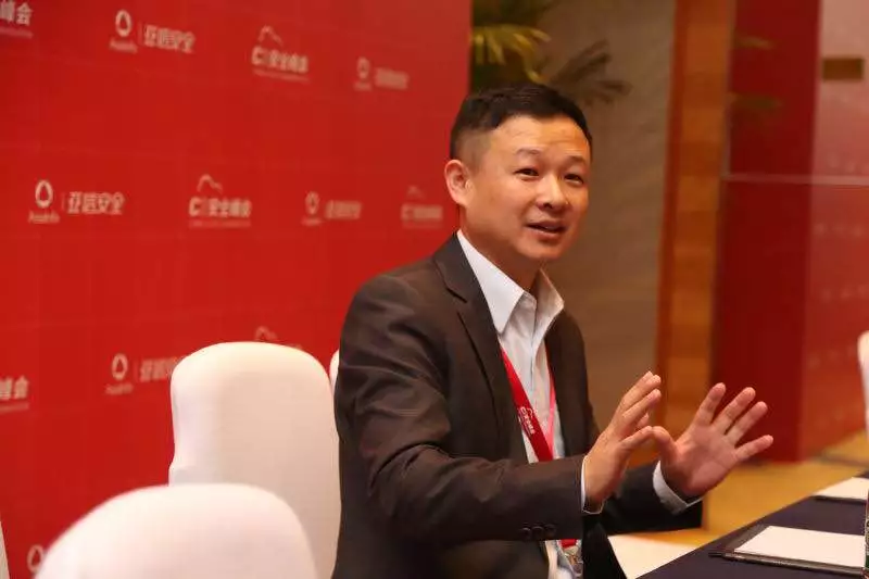 一个安全人眼中的“十年云安全战争” - 作者:史中浅黑科技 一个安全人眼中的“十年云安全战争” - 作者:史中浅黑科技