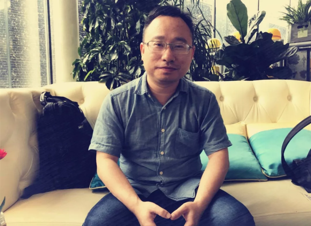 一台路由器的理想国 - 作者:史中浅黑科技 一台路由器的理想国 - 作者:史中浅黑科技