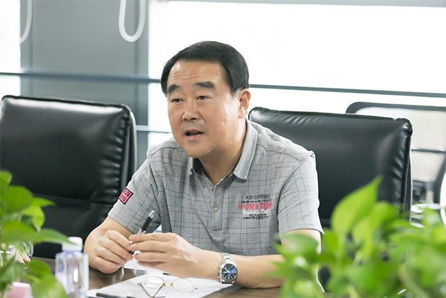 立足传帮带 发力产学研—郑建华院士莅临瀛联科技检查指导工作 - 作者:上海瀛联信息科技股份有限公司 立足传帮带 发力产学研—郑建华院士莅临瀛联科技检查指导工作 - 作者:上海瀛联信息科技股份有限公司