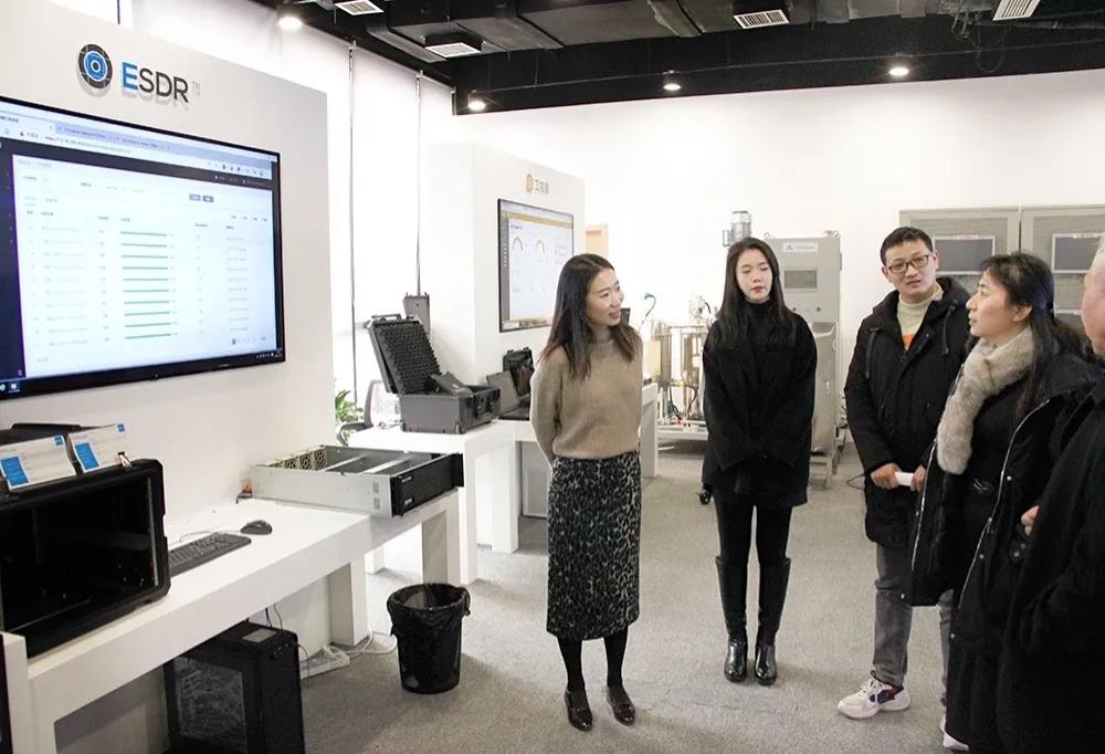 江苏省计算机学会秘书长金莹莅临博智安全参观考察 - 作者:博智安全elex 江苏省计算机学会秘书长金莹莅临博智安全参观考察 - 作者:博智安全elex