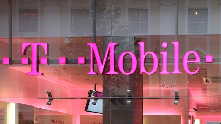 T-Mobile称黑客从泄露的数据信息中获取了部分用户的通信记录 - 作者:Adalynn-安全小百科