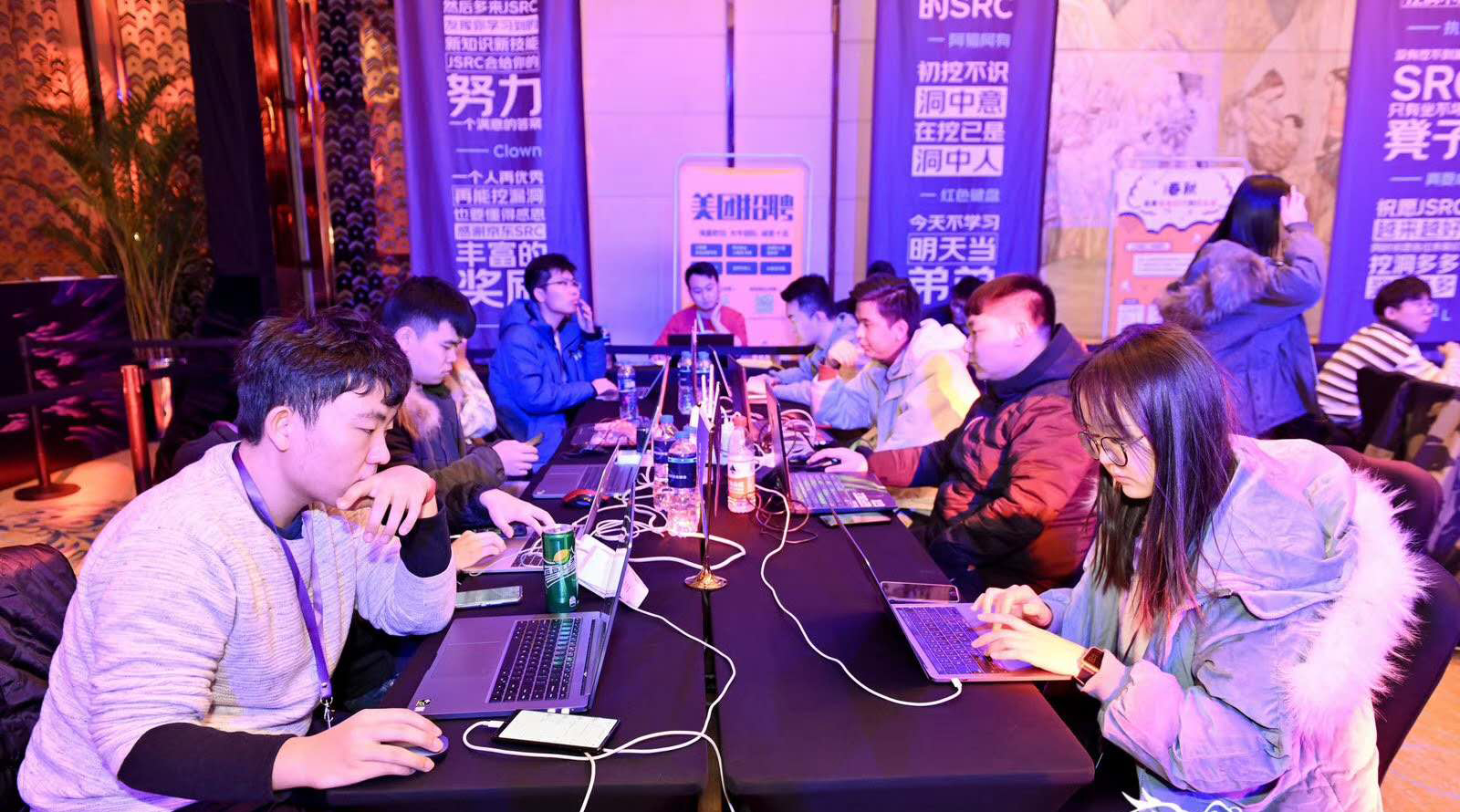2021互联网安全城市巡回赛——风起云涌,再战京城 - 作者:i春秋学院 2021互联网安全城市巡回赛——风起云涌,再战京城 - 作者:i春秋学院