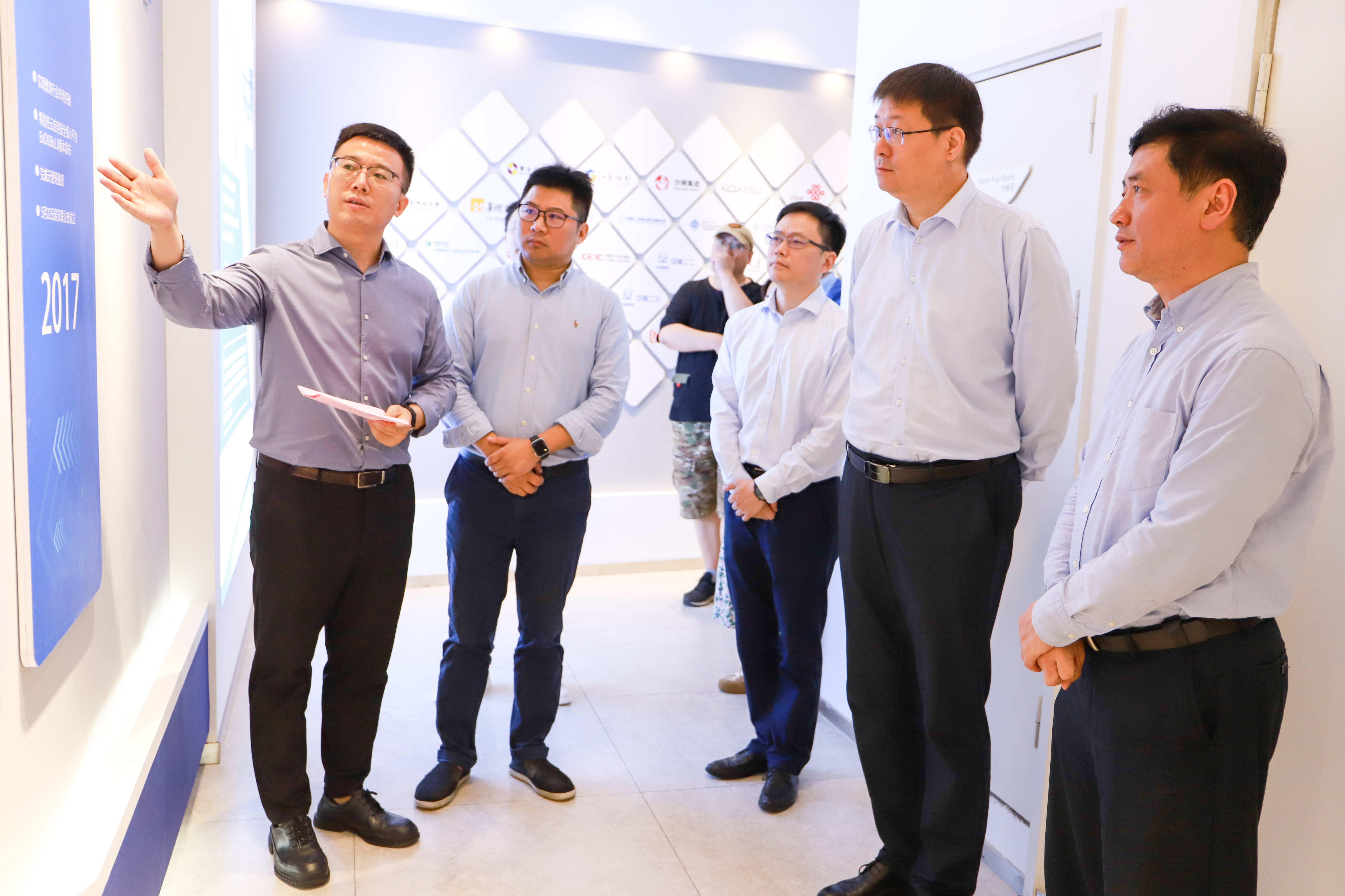 强势揭牌 | 易安联网络安全攻防实验室落成 - 作者:Enlink 强势揭牌 | 易安联网络安全攻防实验室落成 - 作者:Enlink