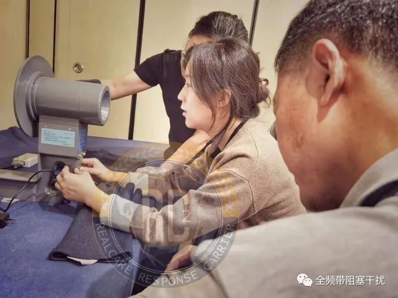 圣诞节都不太平 | 市长办公室发现针孔偷拍设备! 圣诞节都不太平 | 市长办公室发现针孔偷拍设备!