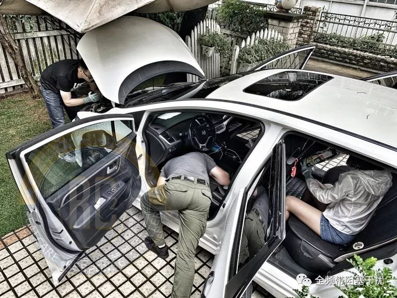 王一博、徐炳超都被跟踪窃听了?天哪,赶紧奉上『深度隐私保护课』! 王一博、徐炳超都被跟踪窃听了?天哪,赶紧奉上『深度隐私保护课』!