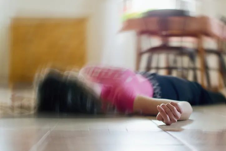 黑人外教奸杀女大学生后续:学校只愿退学费…家长悲痛欲绝 黑人外教奸杀女大学生后续:学校只愿退学费…家长悲痛欲绝