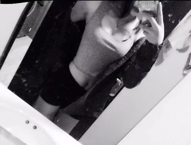 91大神究竟用了什么手段，让女大学生空姐心甘情愿拍视频？