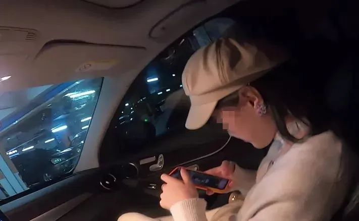 91大神究竟用了什么手段，让女大学生空姐心甘情愿拍视频？