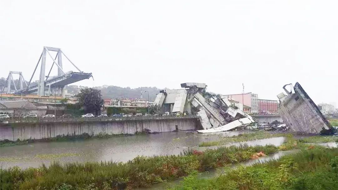 突发！北京顺义彩虹桥坍塌！